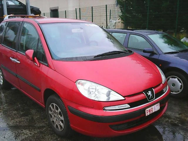 Peugeot 807 2.2i /2.0 16V HDI, снимка 3 - Автомобили и джипове - 48320157