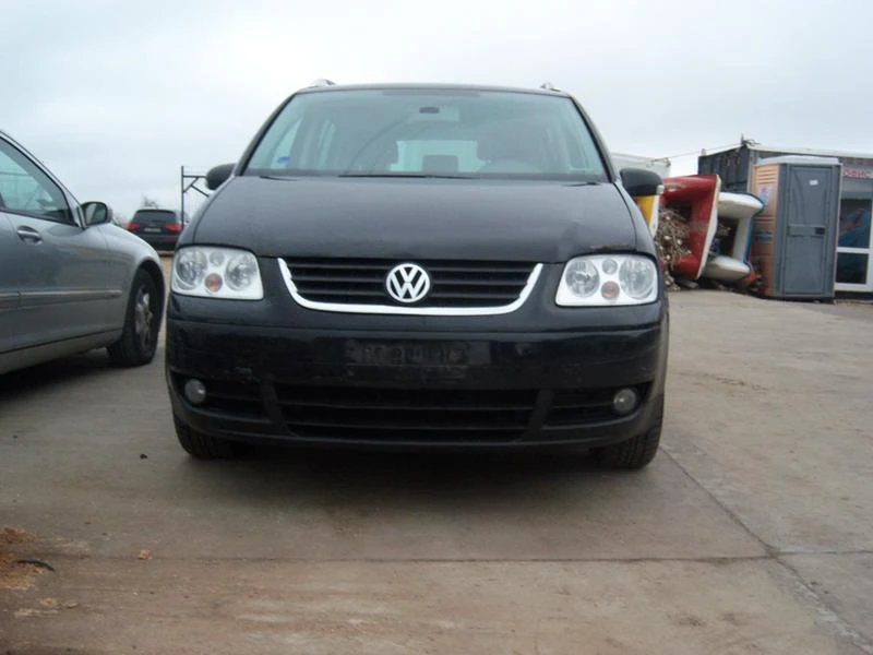 VW Touran 3 броя  1.6 FSI 6ск. 1,9tdi , снимка 3 - Автомобили и джипове - 23729245