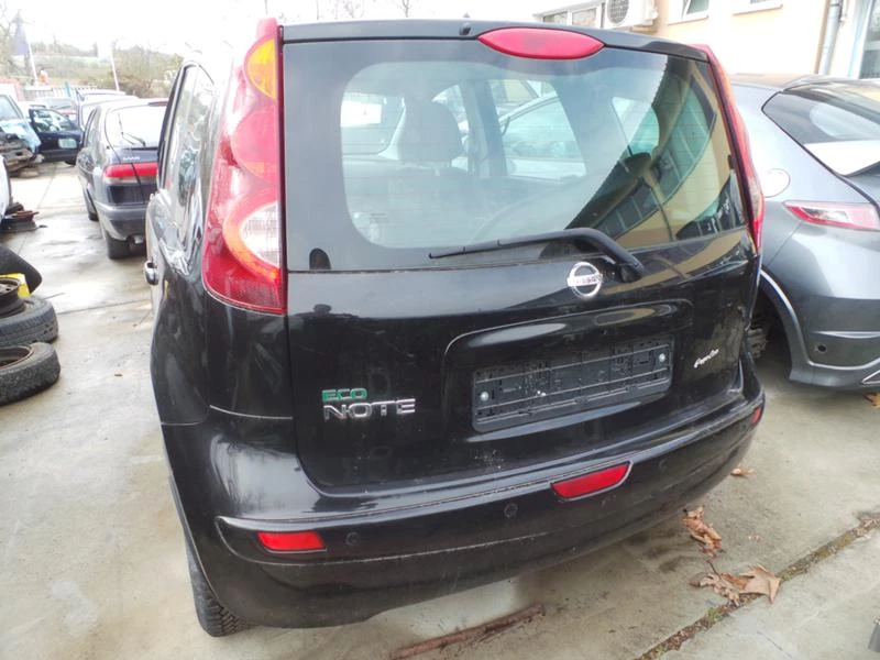 Nissan Note 1.4i, снимка 5 - Автомобили и джипове - 47850538