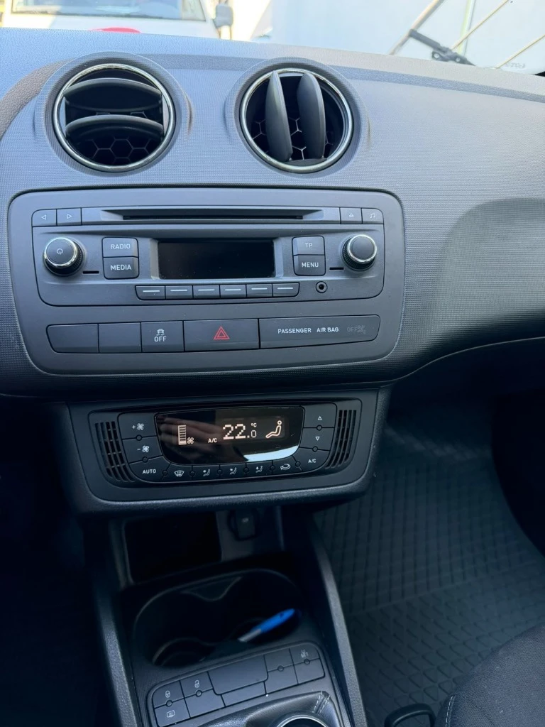 Seat Ibiza, снимка 5 - Автомобили и джипове - 55779666