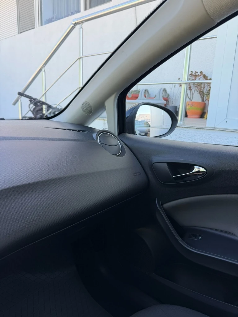 Seat Ibiza, снимка 6 - Автомобили и джипове - 55779666
