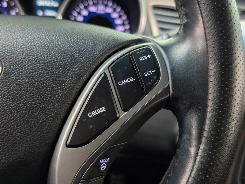 Hyundai Elantra 1.6 GDI PREMIUM, снимка 15 - Автомобили и джипове - 56304048