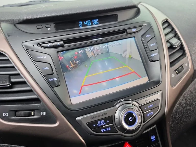 Hyundai Elantra 1.6 GDI PREMIUM, снимка 14 - Автомобили и джипове - 56304048
