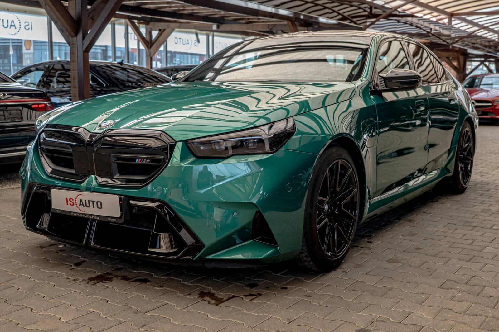 BMW M5 4.4 V8 Hybrid/Керамика/Bower&Wilkins/HuD/Обдухване, снимка 1