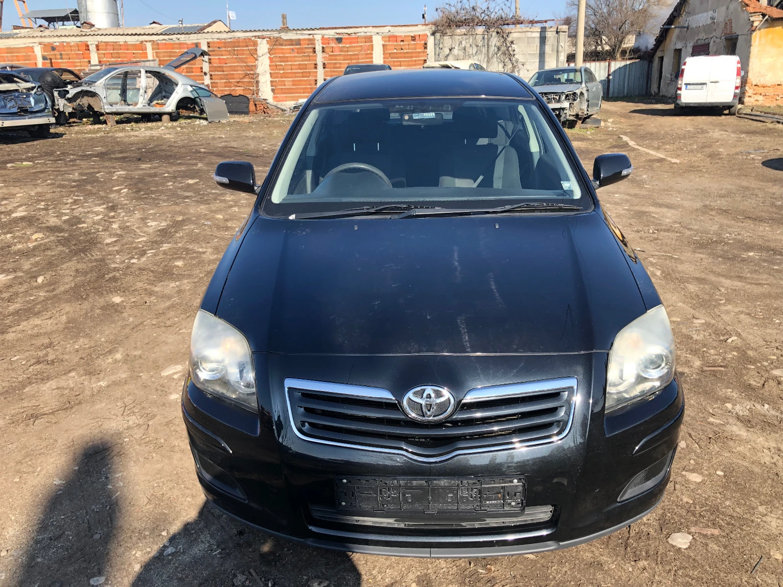 Toyota Avensis 1.8 VVT-I 129кс. НА ЧАСТИ - изображение 2