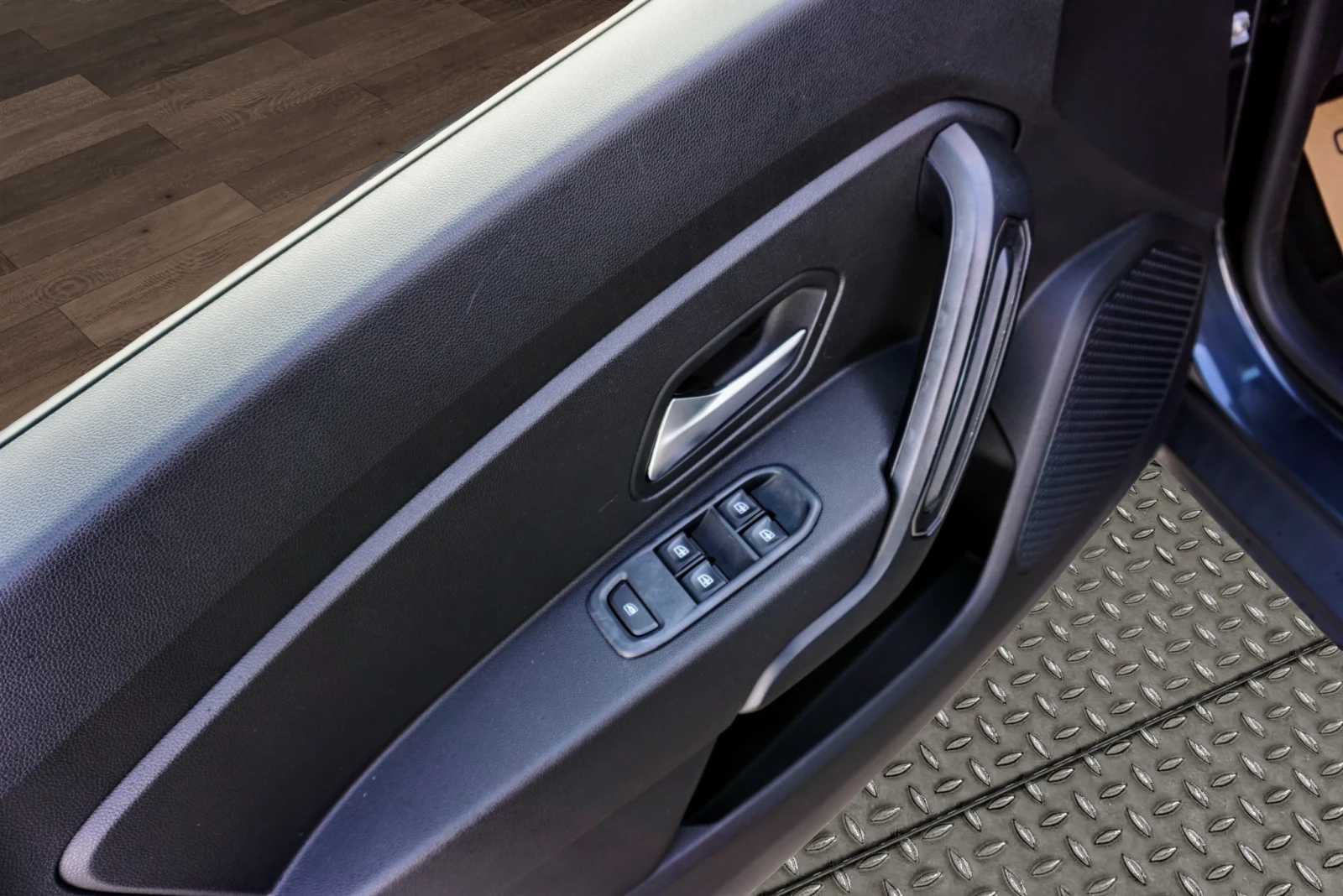 Dacia Duster 1.6i GPL COMFORT  - изображение 7