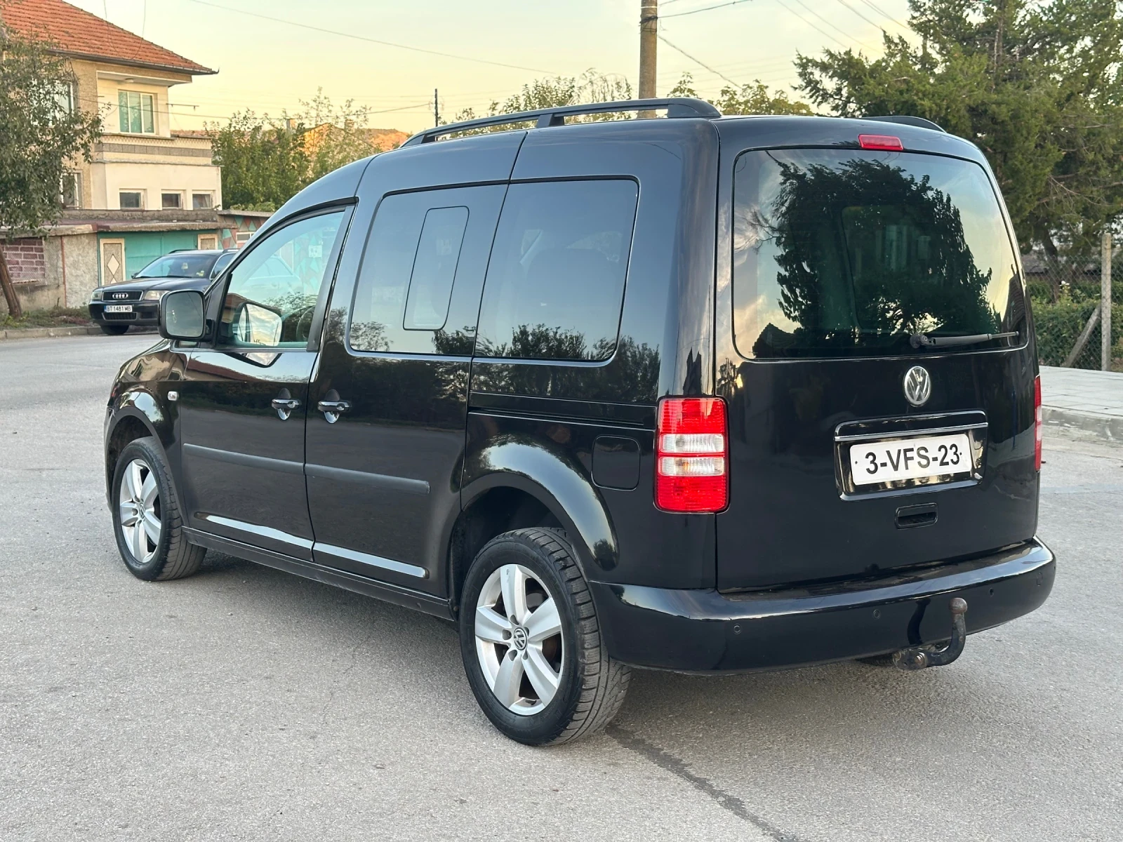 VW Caddy 2.0TDI - изображение 4