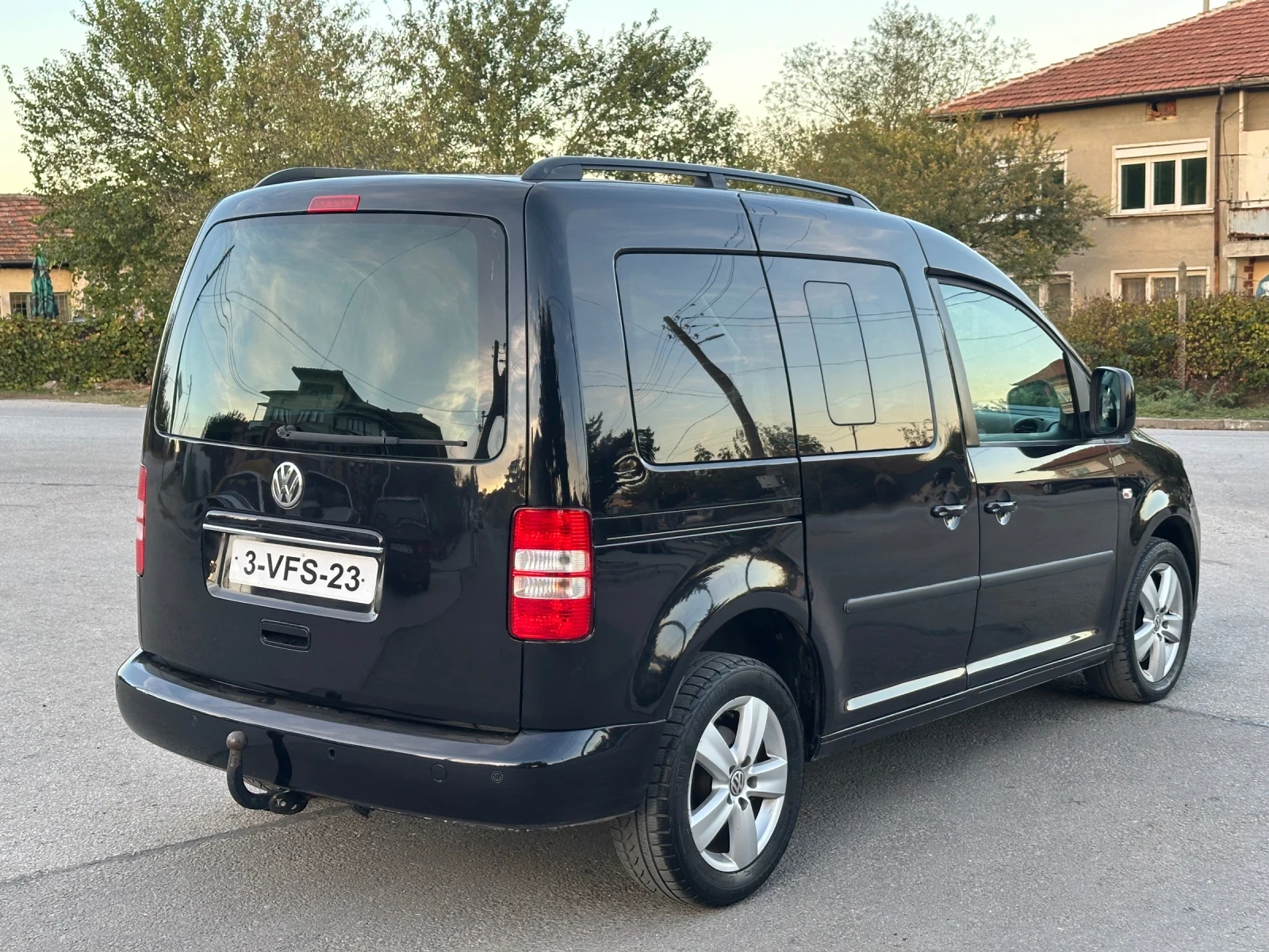 VW Caddy 2.0TDI - изображение 3