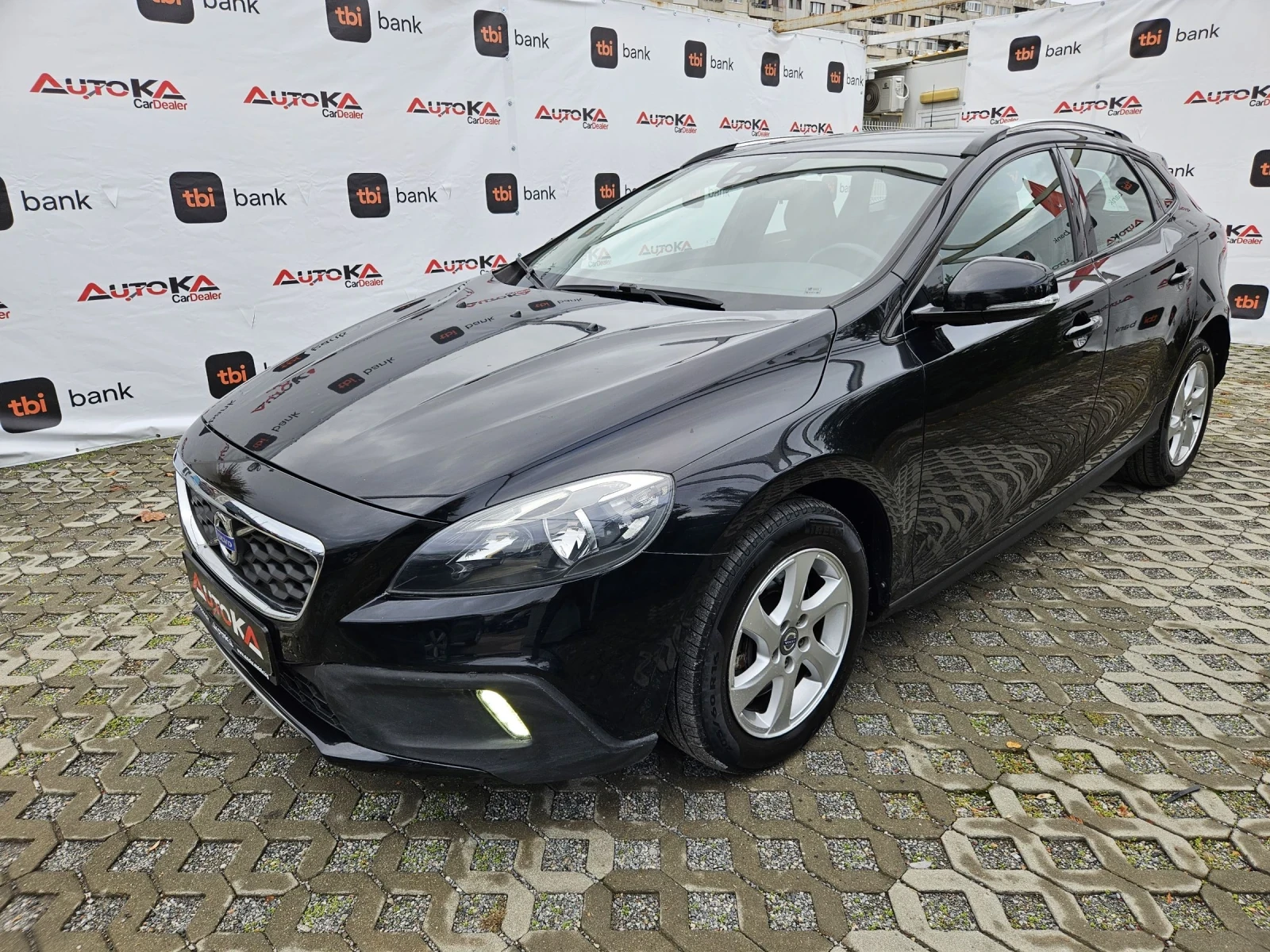 Volvo V40 Cross Country 2.0D-150kc= АВТОМАТ= 209.000км= АВТОПИЛОТ= SUMMUM - изображение 6