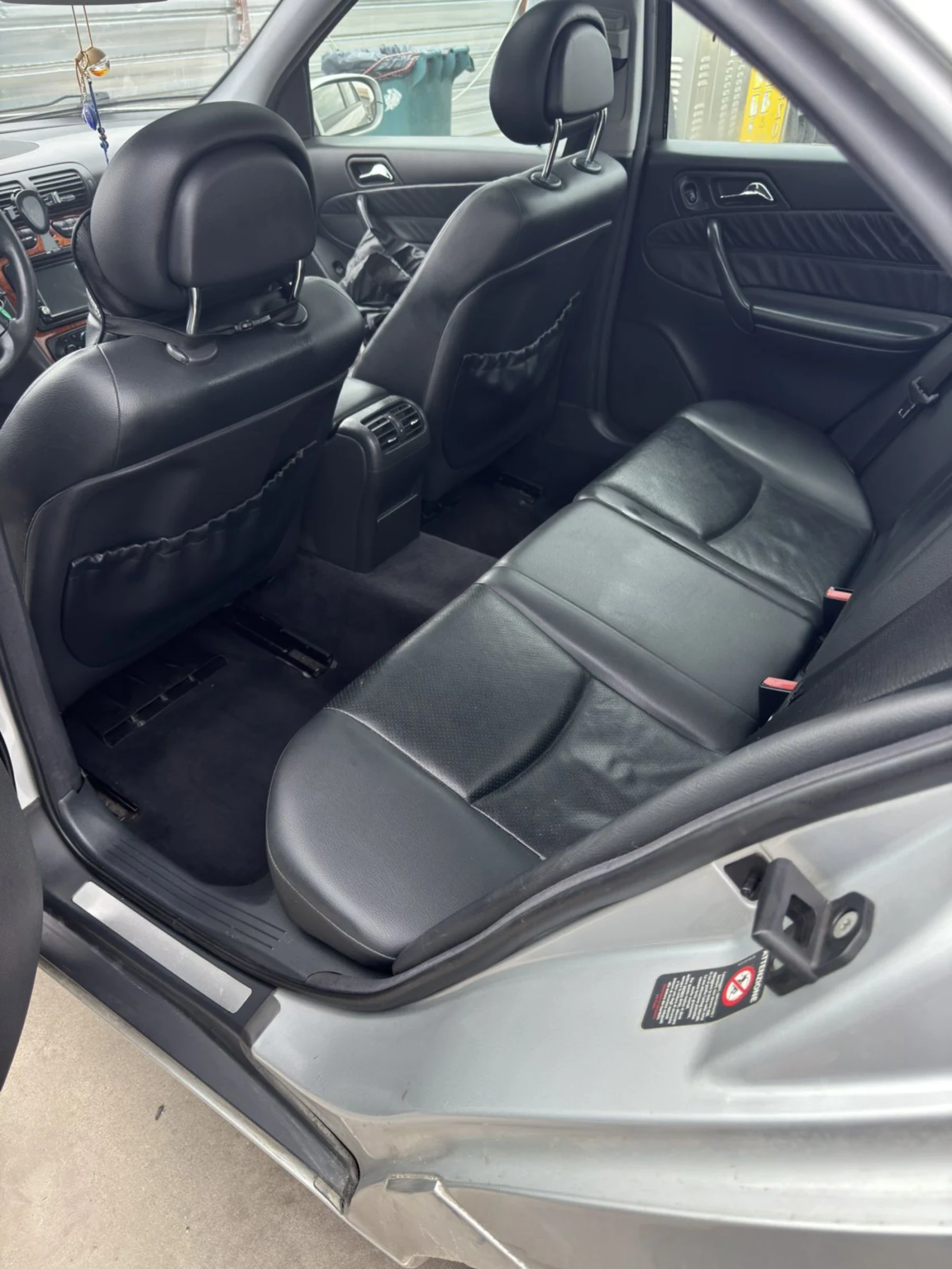 Mercedes-Benz C 200  - изображение 6