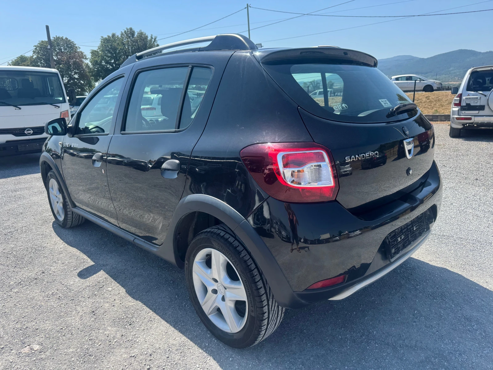 Dacia Sandero 1.5 DCI STEPWAY NAVI EURO 6B - изображение 6