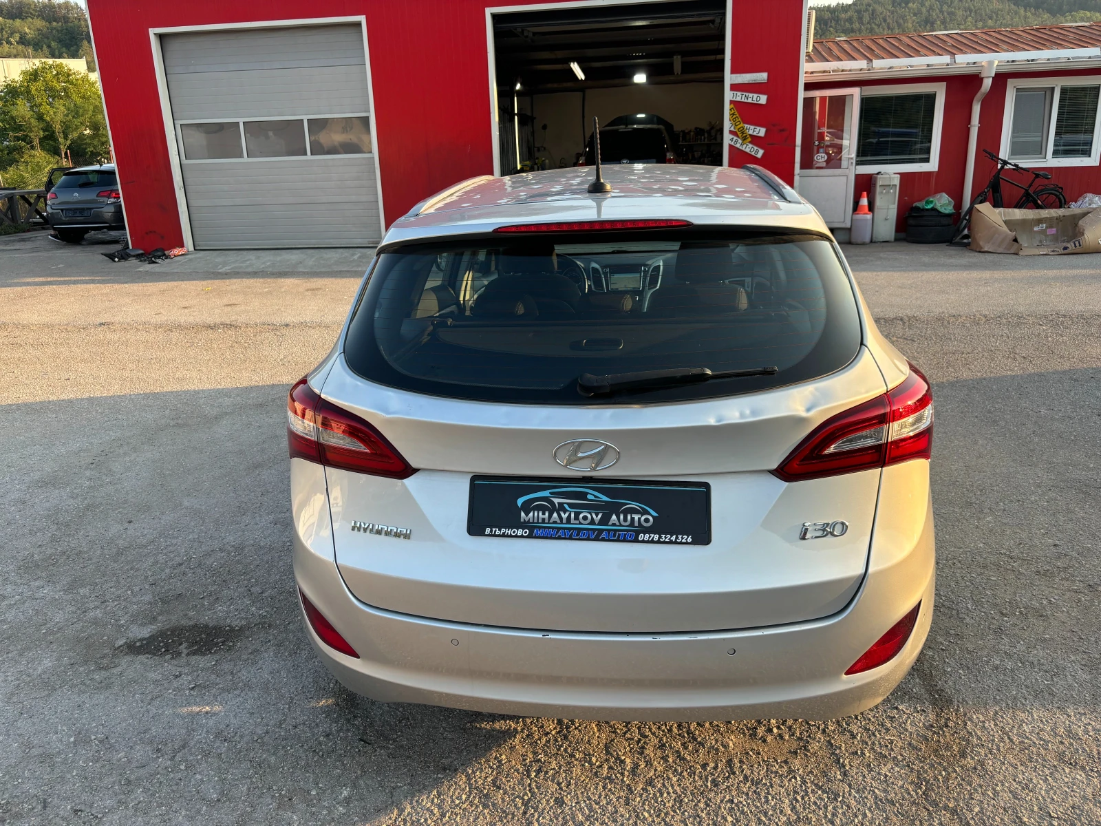 Hyundai I30 1.6CRDI ГРАДУШКА/75 000км/КАМЕРА/НАВИГАЦИЯ - изображение 4