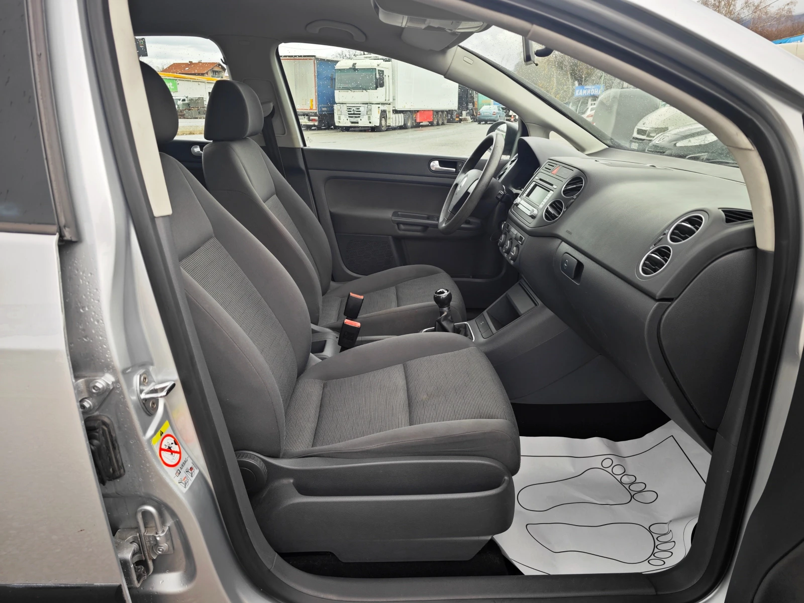 VW Golf Plus 1, 9 TDi - изображение 10