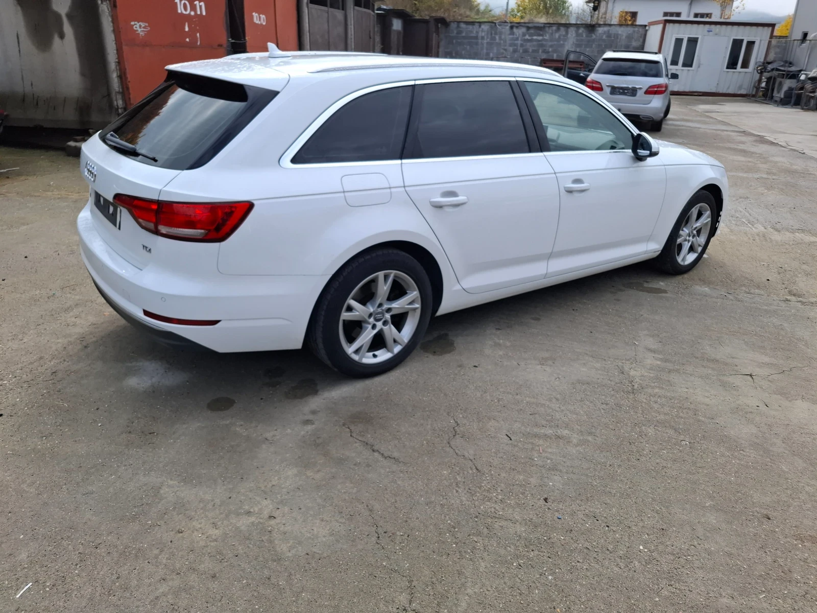 Audi A4 | Mobile.bg � ����������� 4