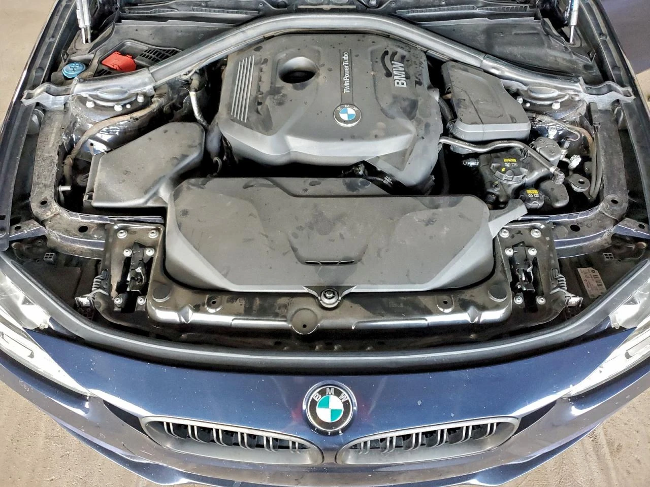 BMW 330  - изображение 7