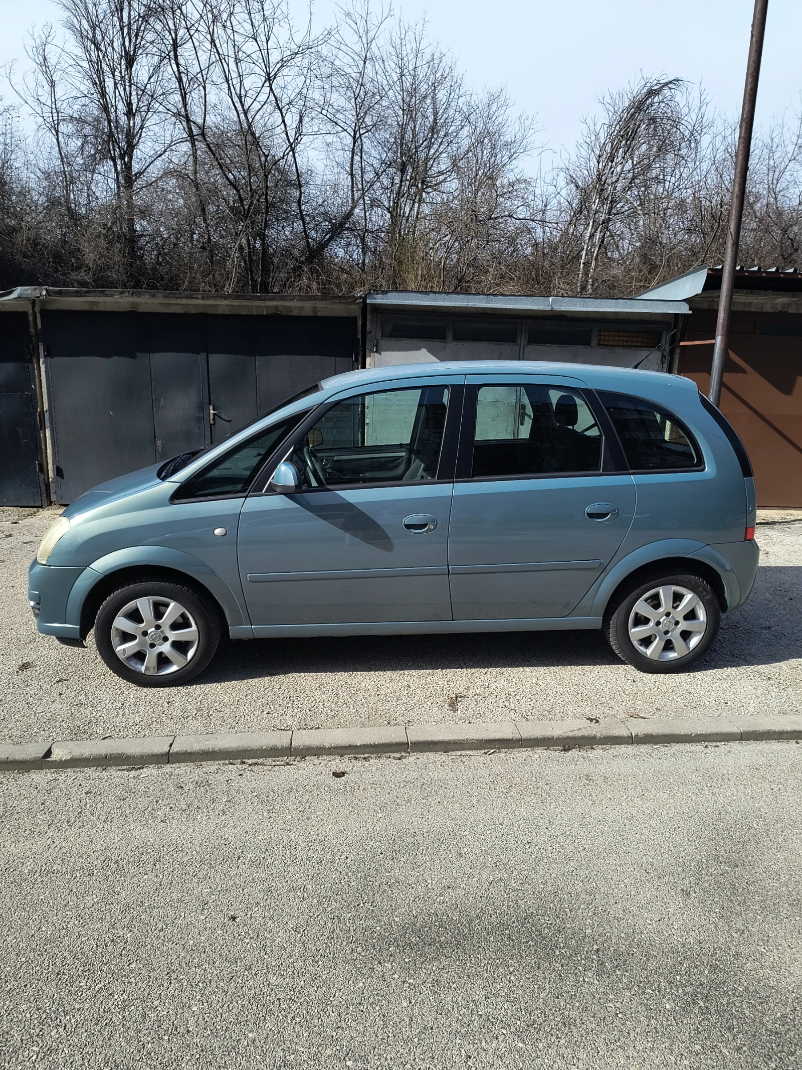Opel Meriva, снимка 3 - Автомобили и джипове - 53776333