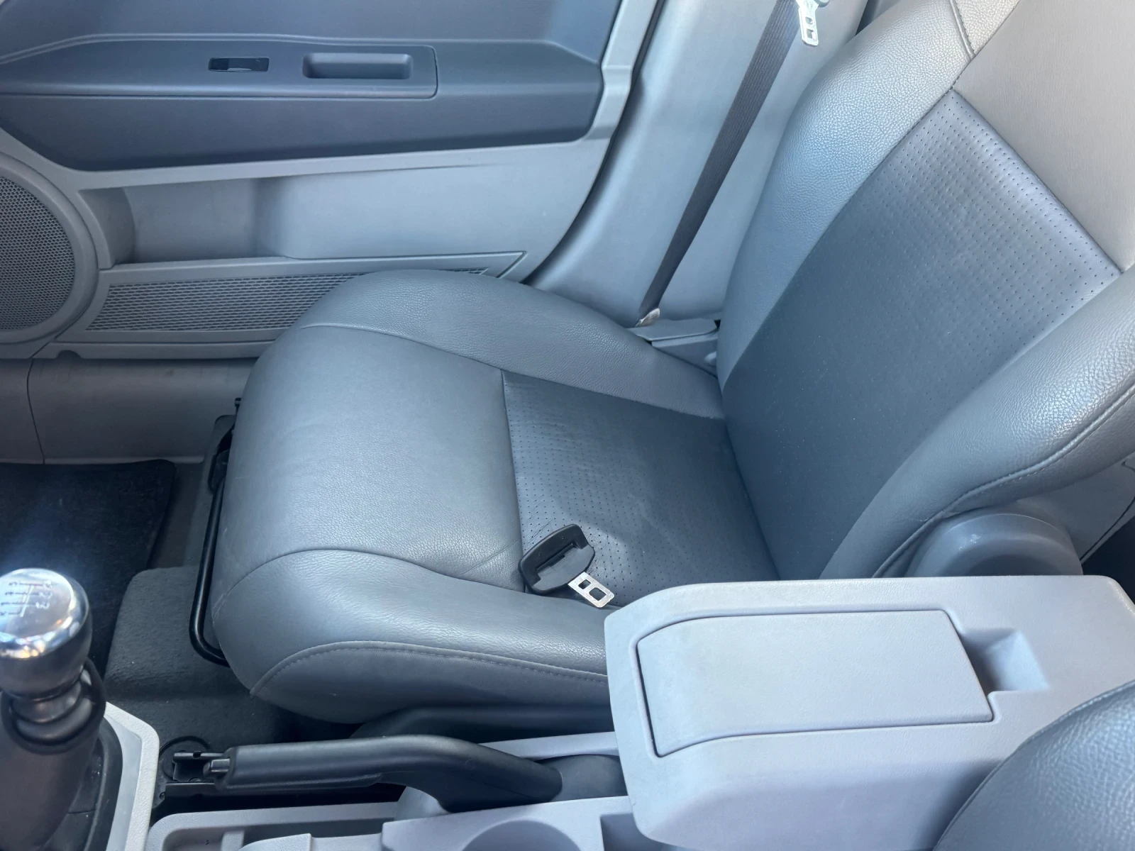 Dodge Caliber 2.0 TDI, снимка 6 - Автомобили и джипове - 53800366