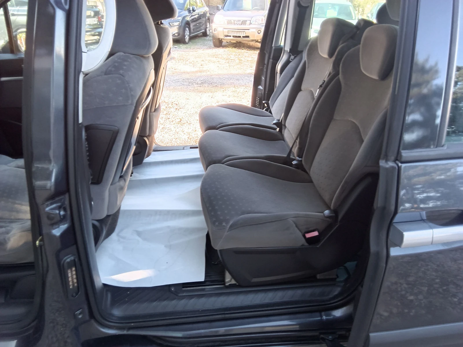 Peugeot 807 2.0 HDI 110кс., снимка 15 - Автомобили и джипове - 54219047