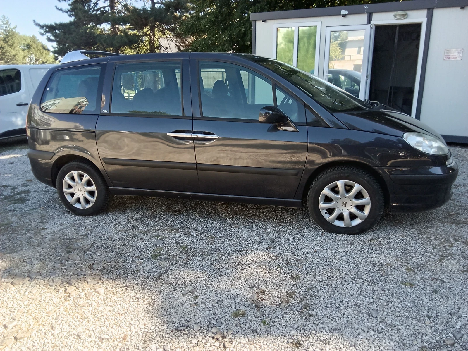 Peugeot 807 2.0 HDI 110кс., снимка 6 - Автомобили и джипове - 54219047