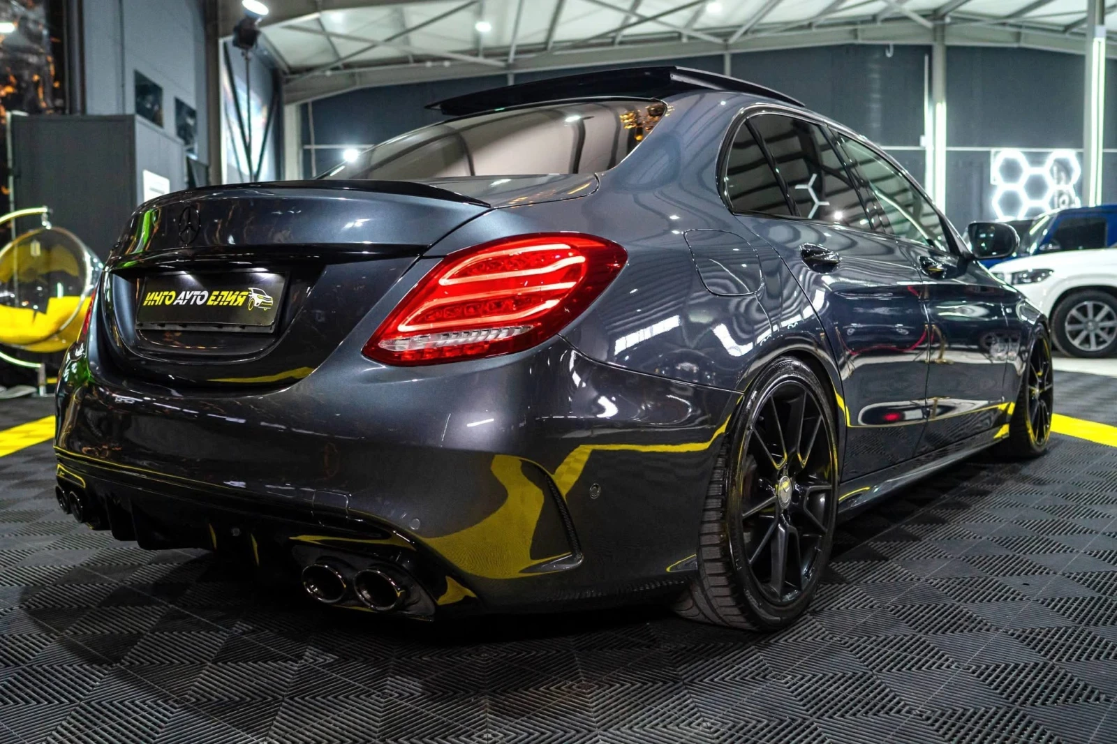 Mercedes-Benz C 43 AMG LED CARBON BURM ПАНО ЛИЗИНГ 100%, снимка 10 - Автомобили и джипове - 54218905