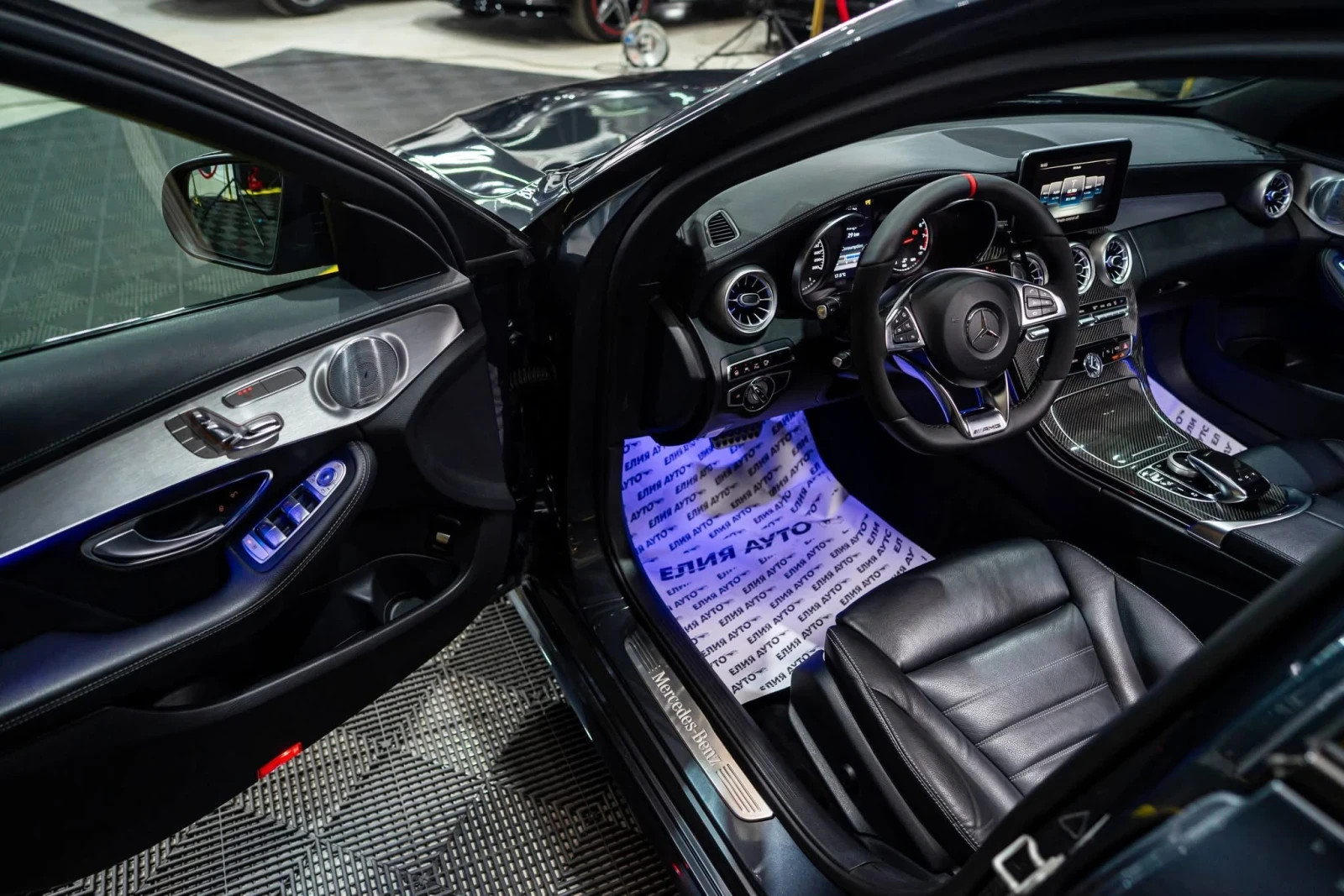 Mercedes-Benz C 43 AMG LED CARBON BURM ПАНО ЛИЗИНГ 100%, снимка 11 - Автомобили и джипове - 54218905