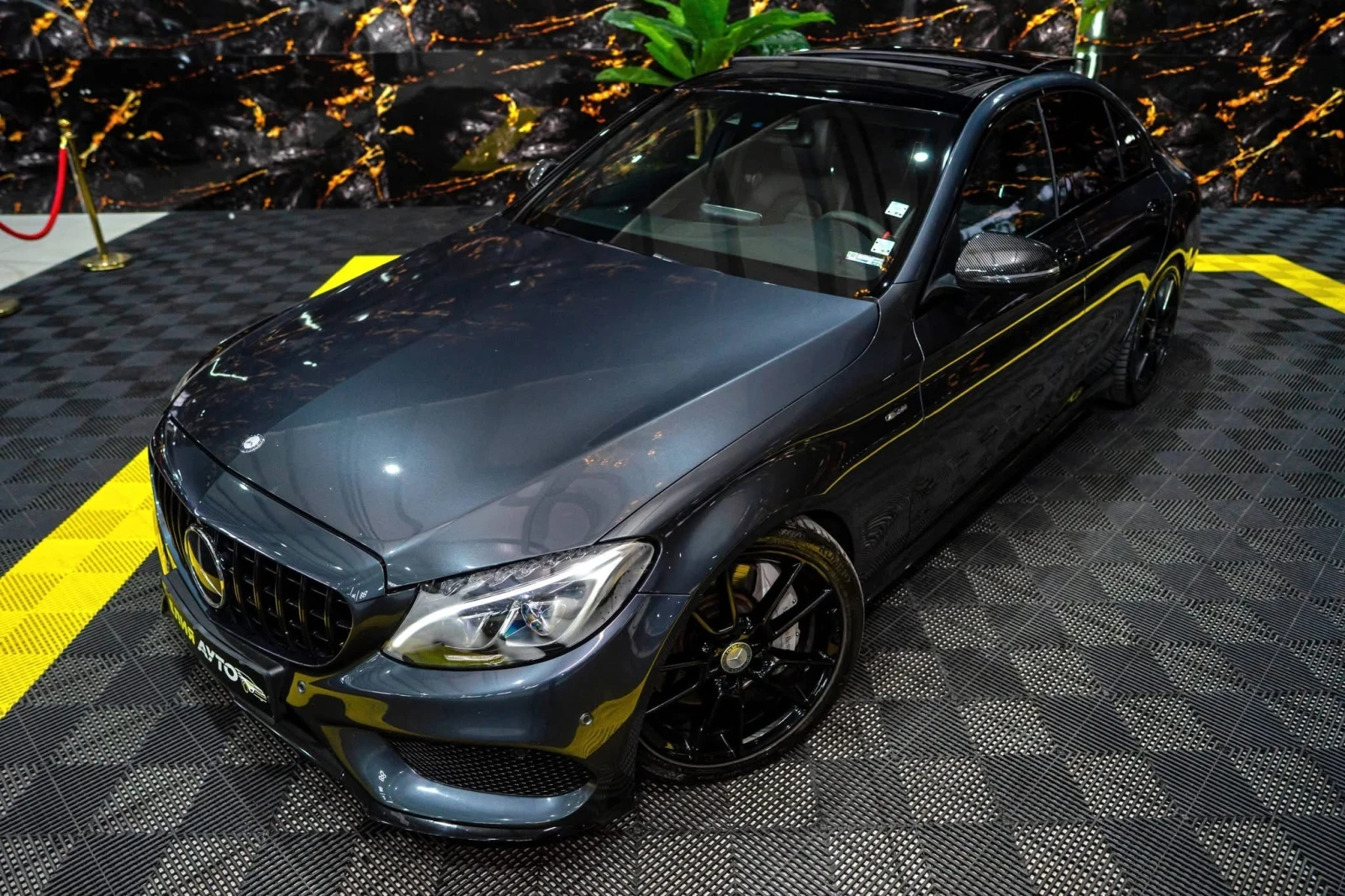 Mercedes-Benz C 43 AMG LED CARBON BURM ПАНО ЛИЗИНГ 100%, снимка 2 - Автомобили и джипове - 54218905