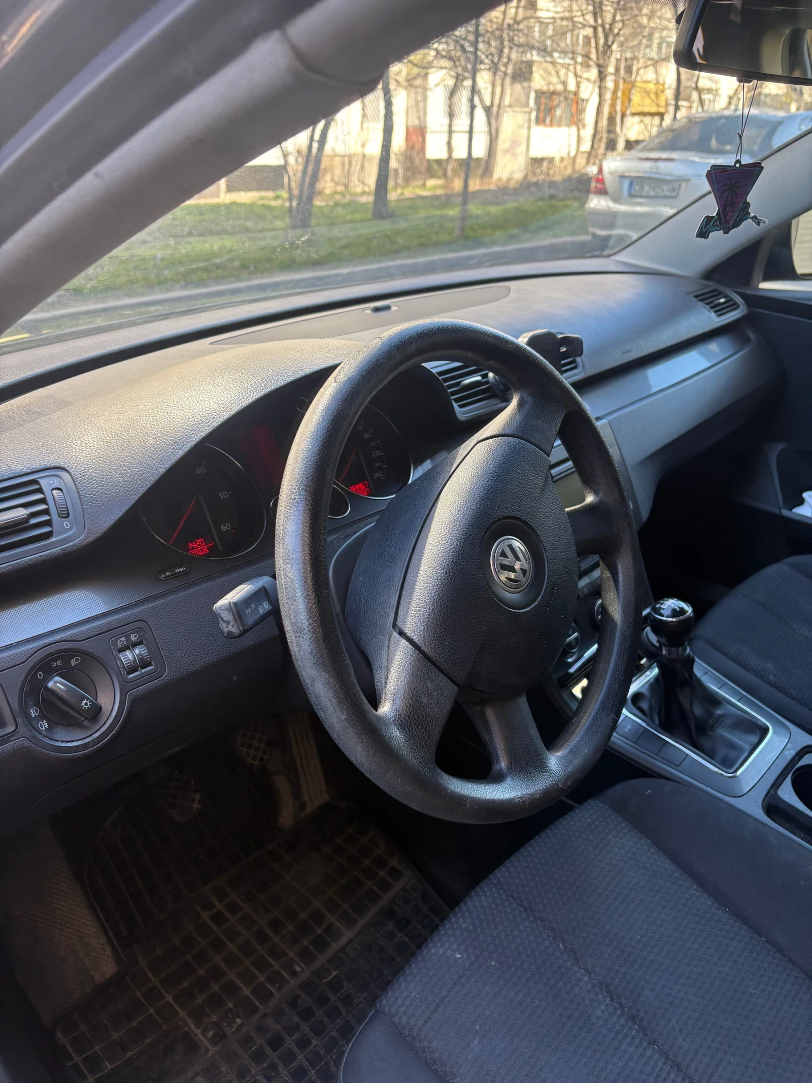 VW Passat, снимка 5 - Автомобили и джипове - 54352404
