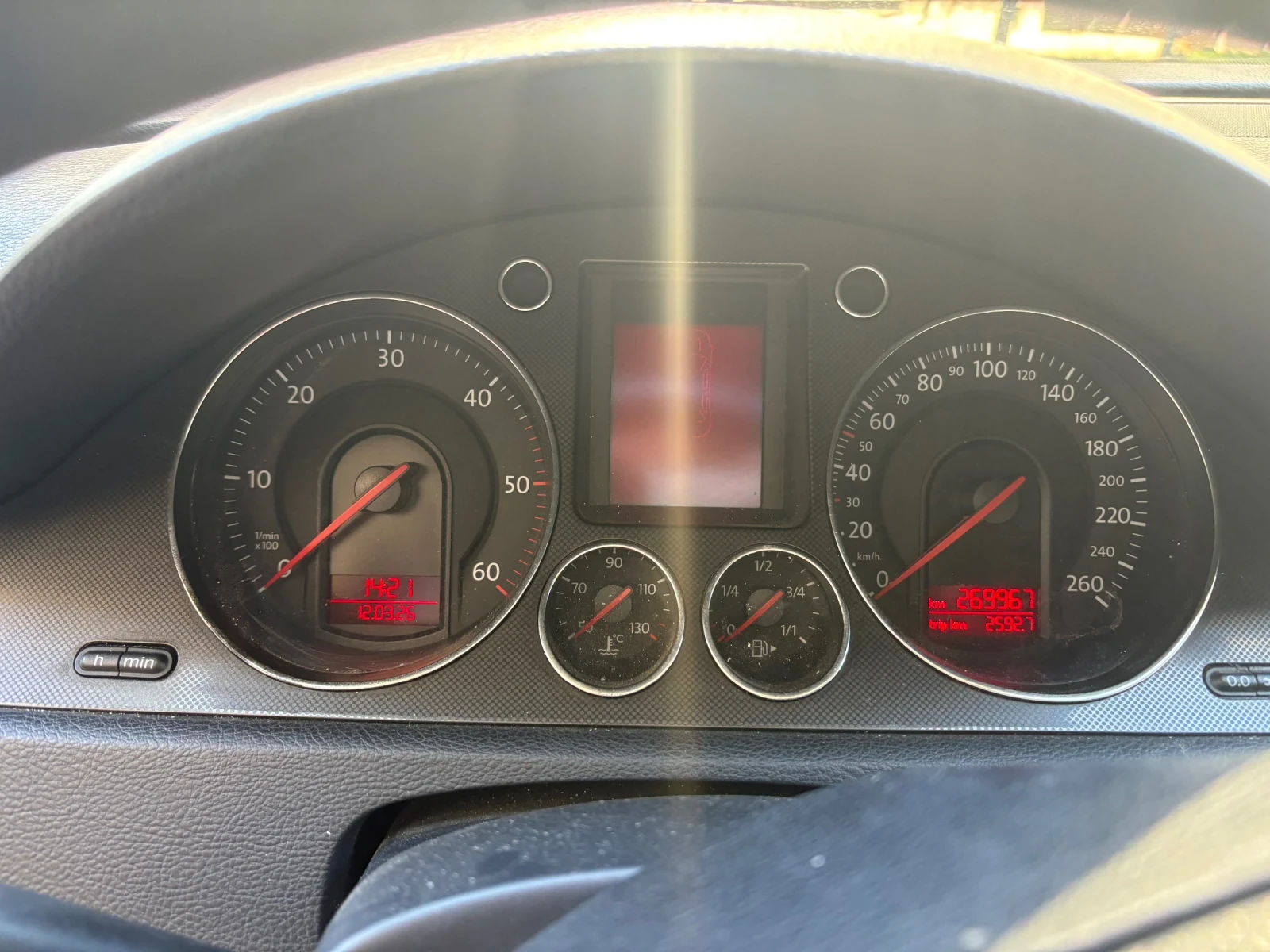 VW Passat, снимка 7 - Автомобили и джипове - 54352404