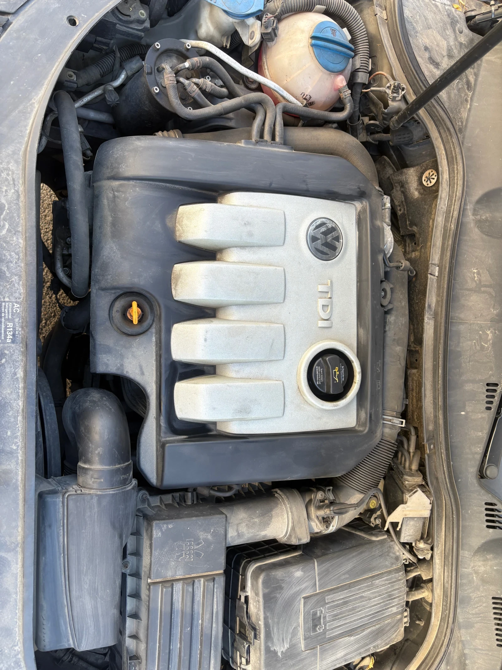 VW Passat, снимка 9 - Автомобили и джипове - 54352404