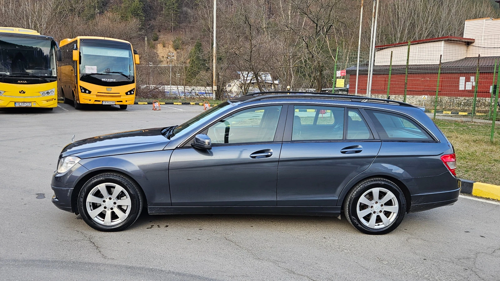 Mercedes-Benz C 220 2.2 Cdi Avtomat/Navigacia/646 motor, снимка 3 - Автомобили и джипове - 54443514