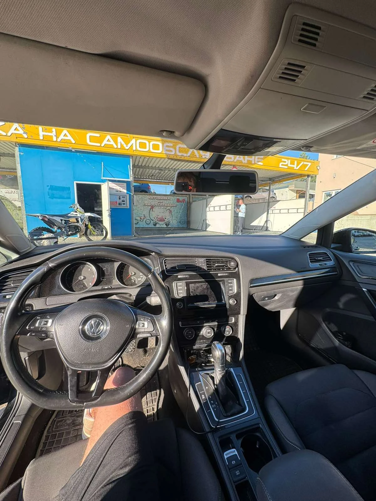 VW Golf 1.6 DISEL, снимка 11 - Автомобили и джипове - 54467934