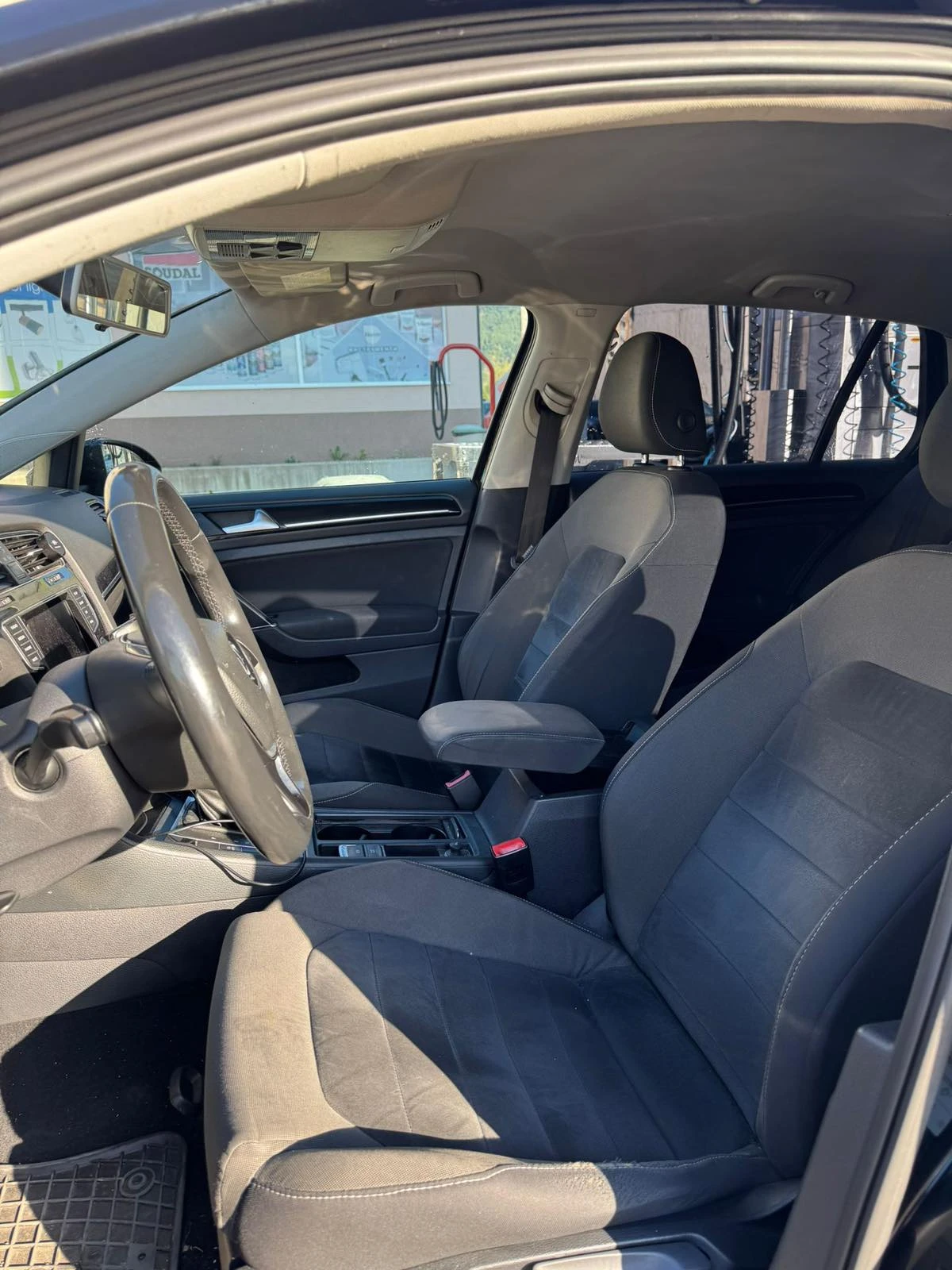 VW Golf 1.6 DISEL, снимка 7 - Автомобили и джипове - 54467934
