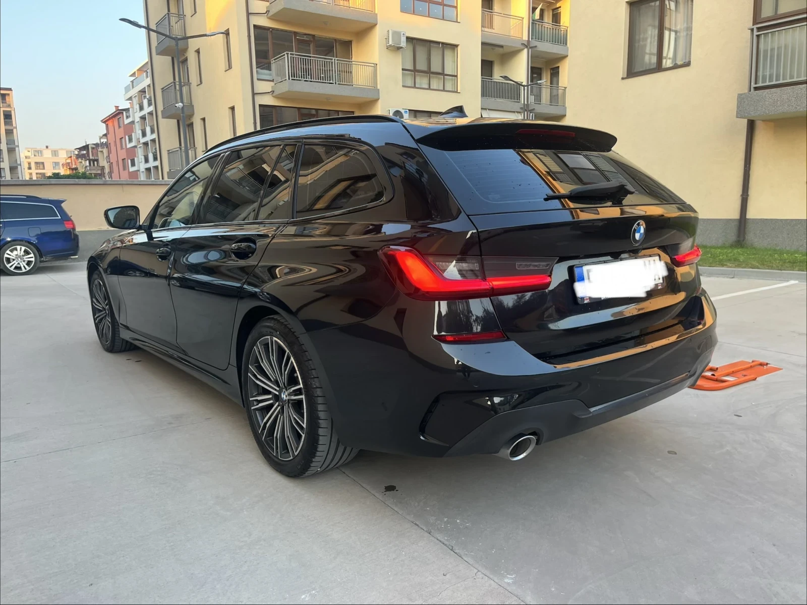 BMW 320, снимка 3 - Автомобили и джипове - 54598397