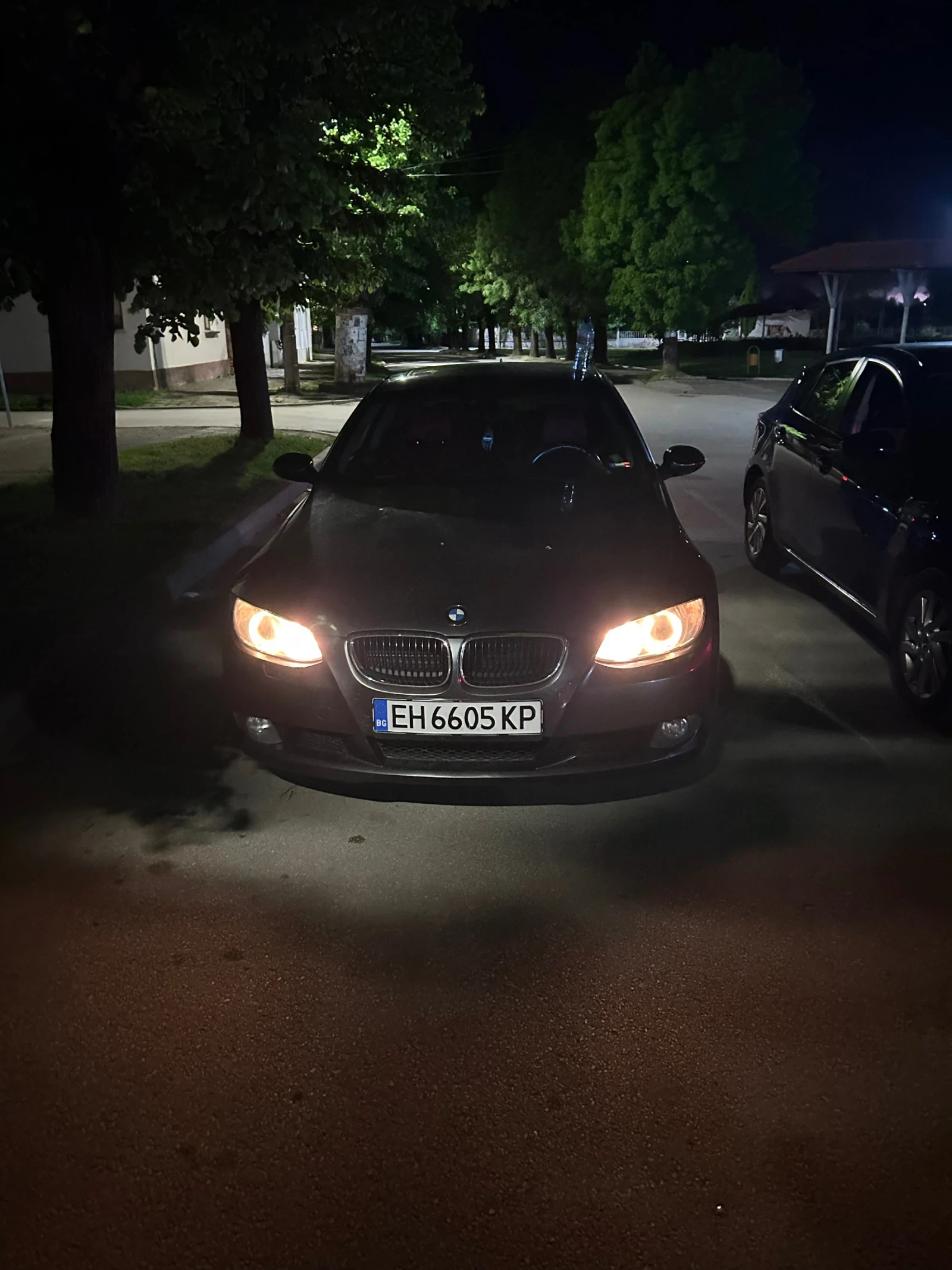 BMW 320, снимка 17 - Автомобили и джипове - 54728460