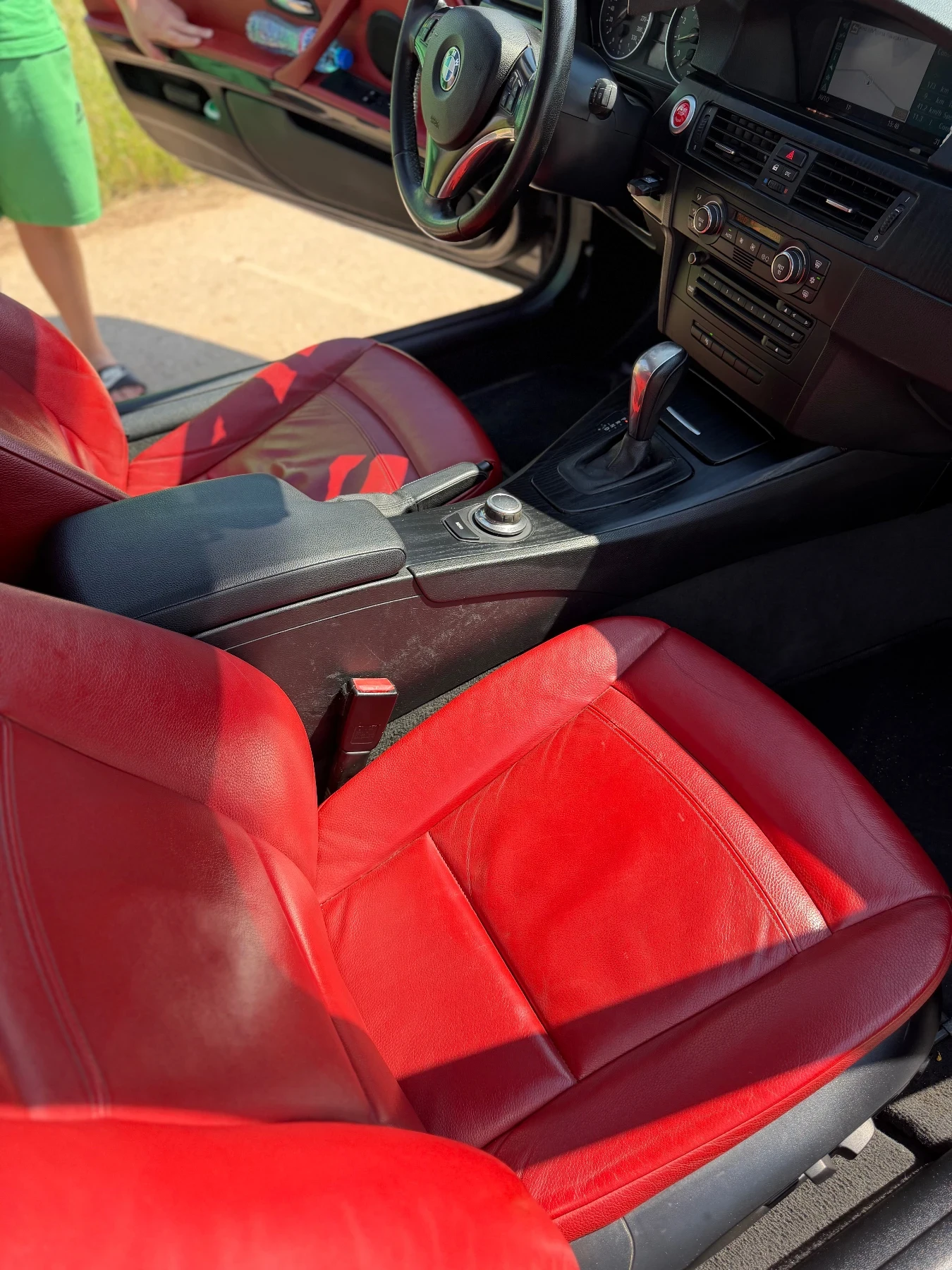 BMW 320, снимка 15 - Автомобили и джипове - 54728460