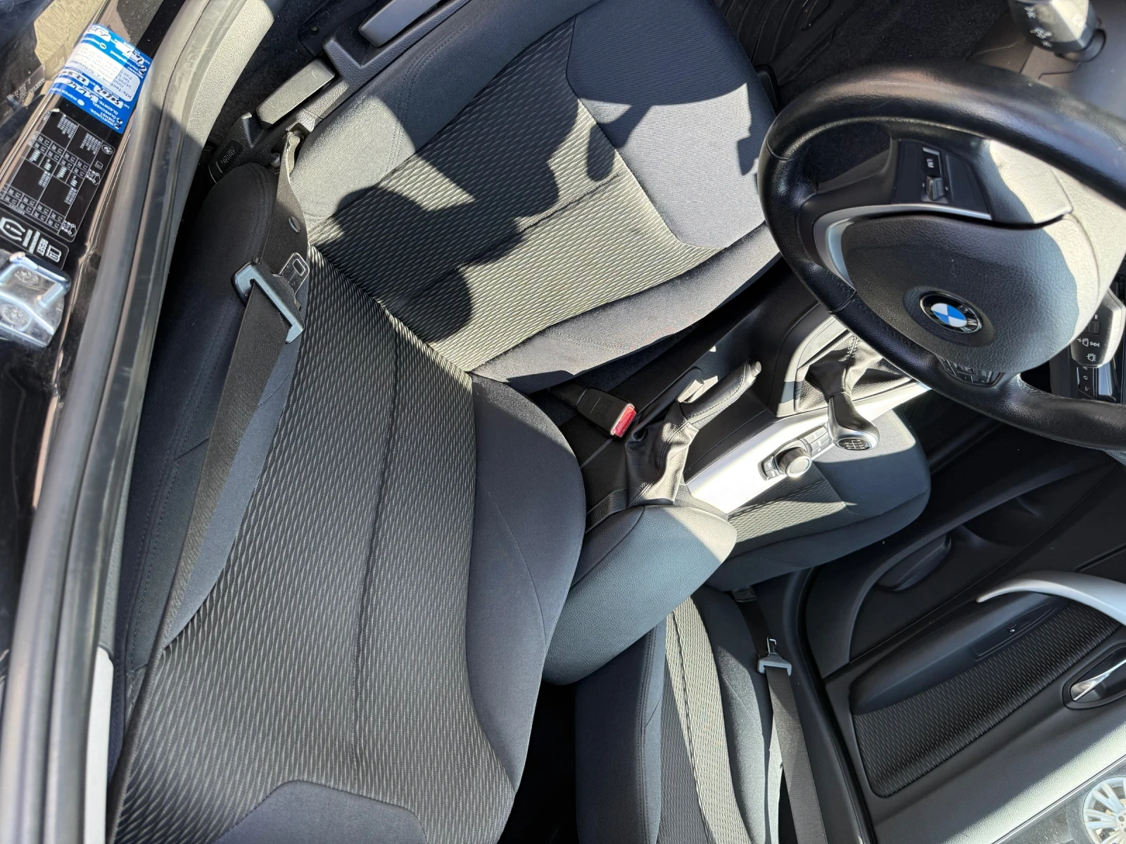 BMW 118 1.8i, снимка 8 - Автомобили и джипове - 54746807