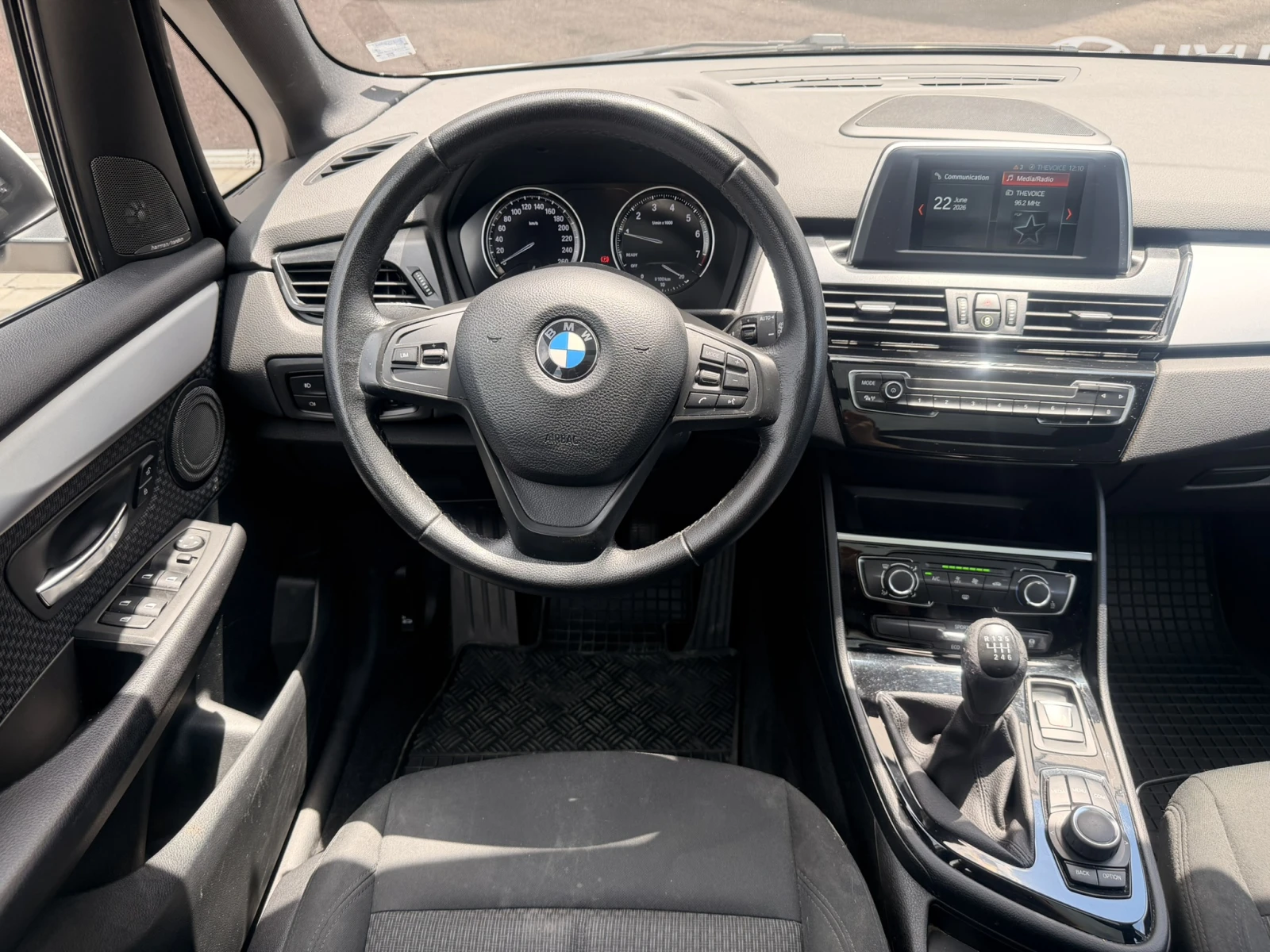 BMW 2 Active Tourer, снимка 14 - Автомобили и джипове - 54997430