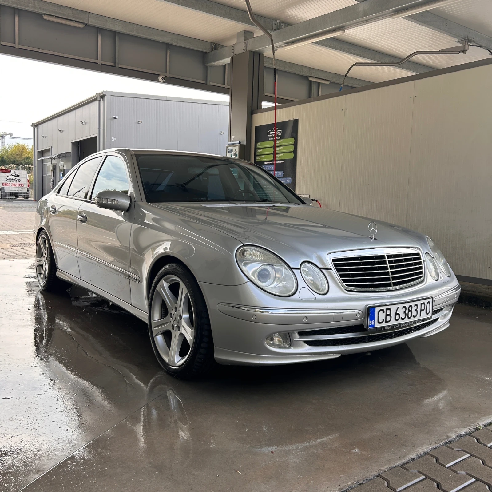 Mercedes-Benz E 320, снимка 2 - Автомобили и джипове - 56041327