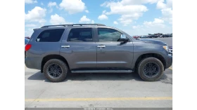     Toyota Sequoia PLATINUM 5.7L V8