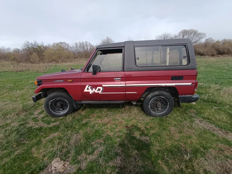 Toyota Land cruiser J70, снимка 4 - Автомобили и джипове - 49548439