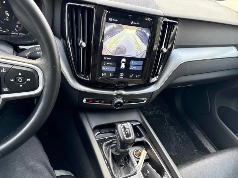 Volvo XC60 Momentum  CARFAX, снимка 9 - Автомобили и джипове - 53304654