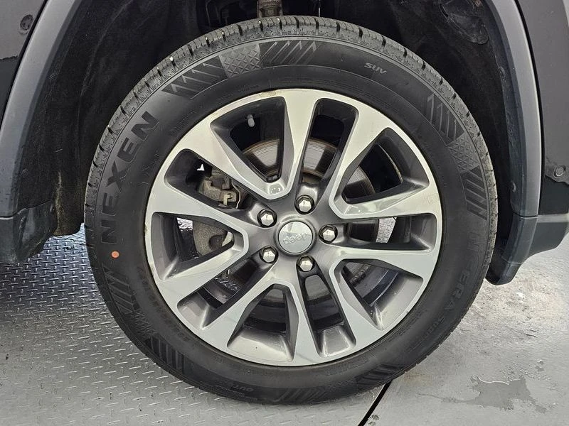 Jeep Cherokee 3.6 Limited| 295к.с.| ВКЛ.ТЕХНОТЕСТ, снимка 5 - Автомобили и джипове - 55644061