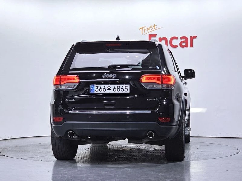 Jeep Cherokee 3.6 Limited| 295к.с.| ВКЛ.ТЕХНОТЕСТ, снимка 4 - Автомобили и джипове - 55644061