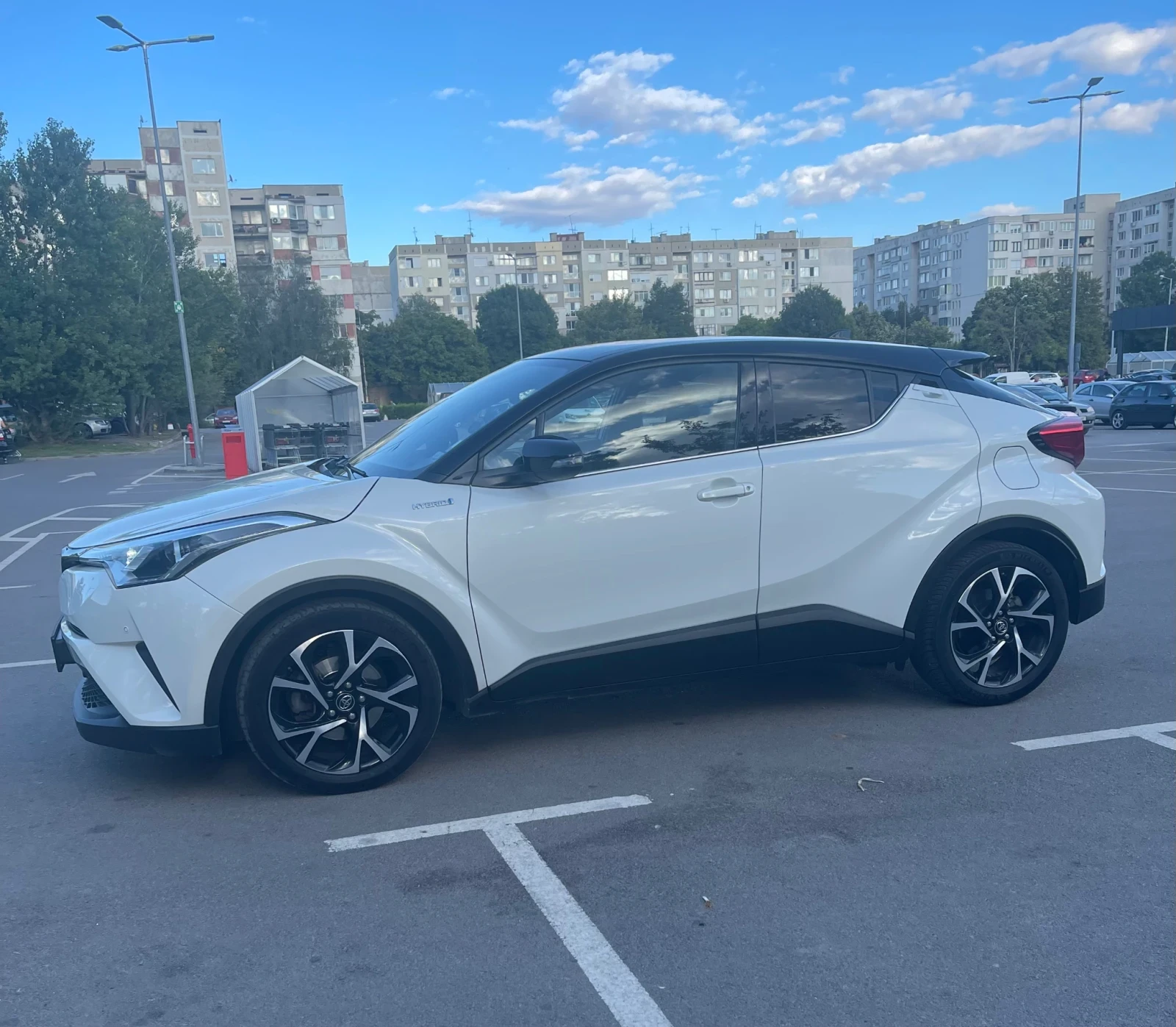 Toyota C-HR 1.8 , снимка 1