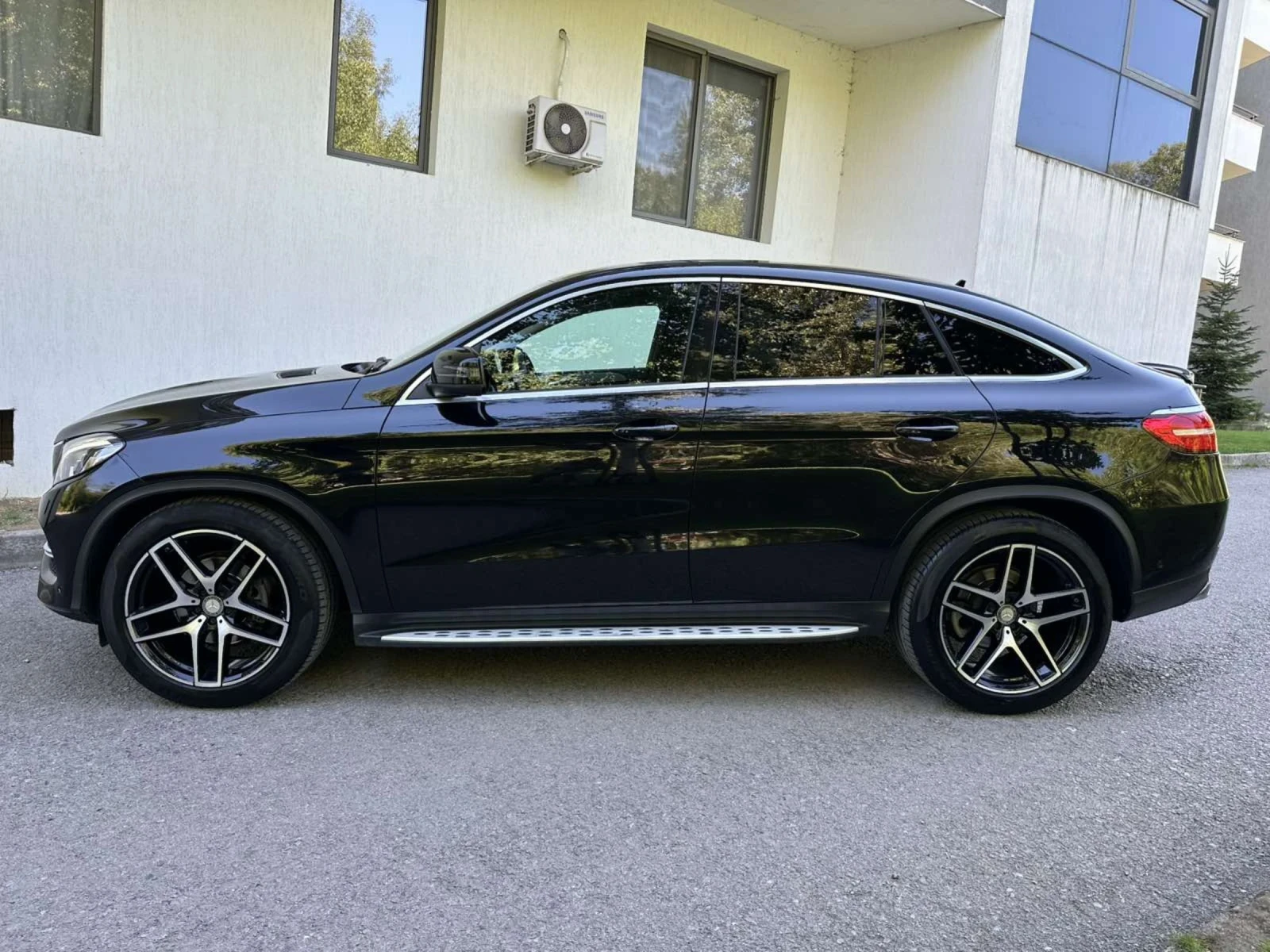 Mercedes-Benz GLE 350 CDI / AMG OPTIC / ПОДГРЕВ - изображение 4