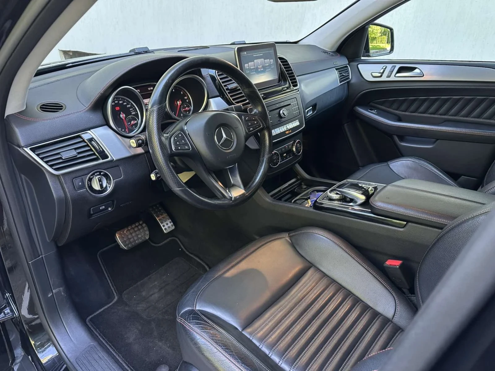 Mercedes-Benz GLE 350 CDI / AMG OPTIC / ПОДГРЕВ - изображение 9