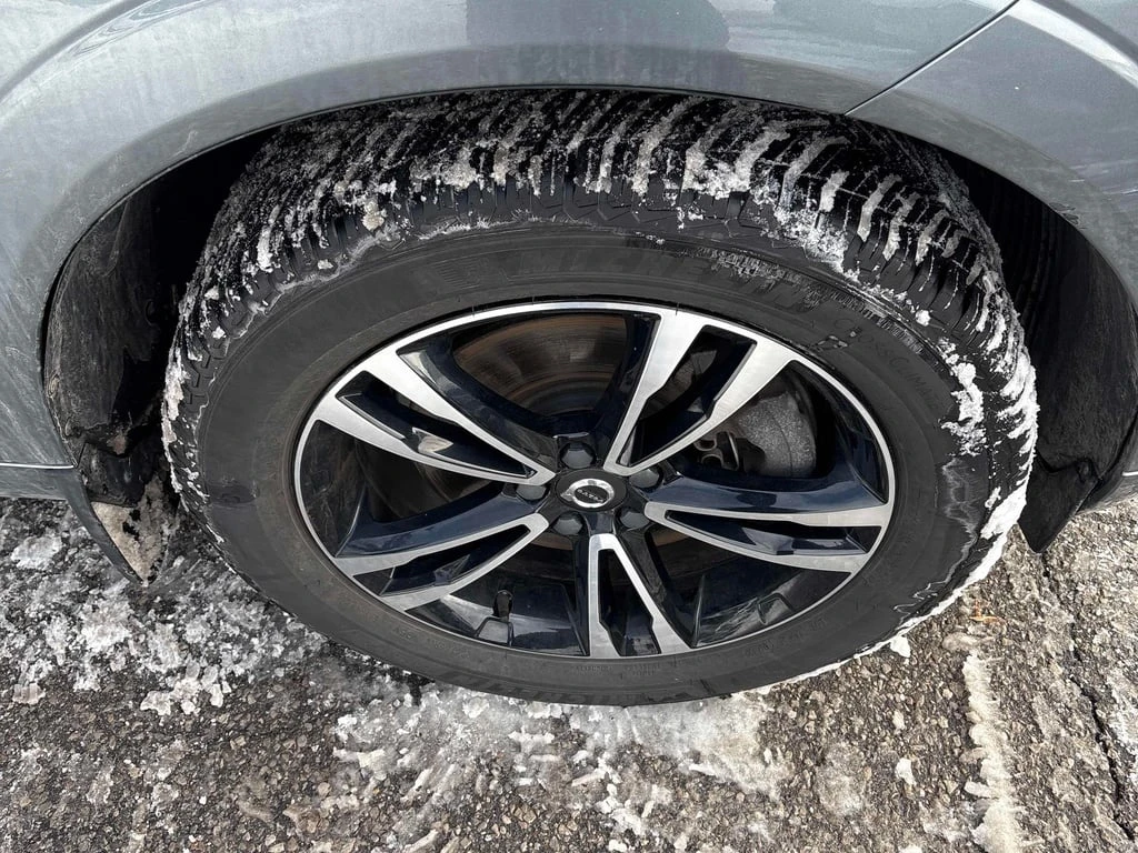 Volvo XC60 Momentum  CARFAX - изображение 7