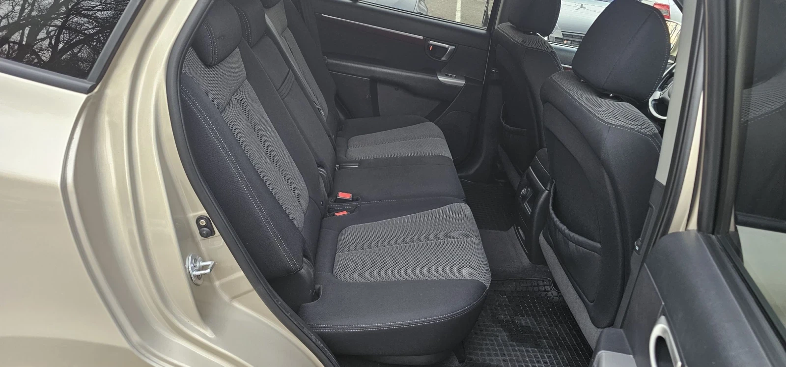 Hyundai Santa fe 2.7 Бензин-ГАЗ  4x4  - изображение 10