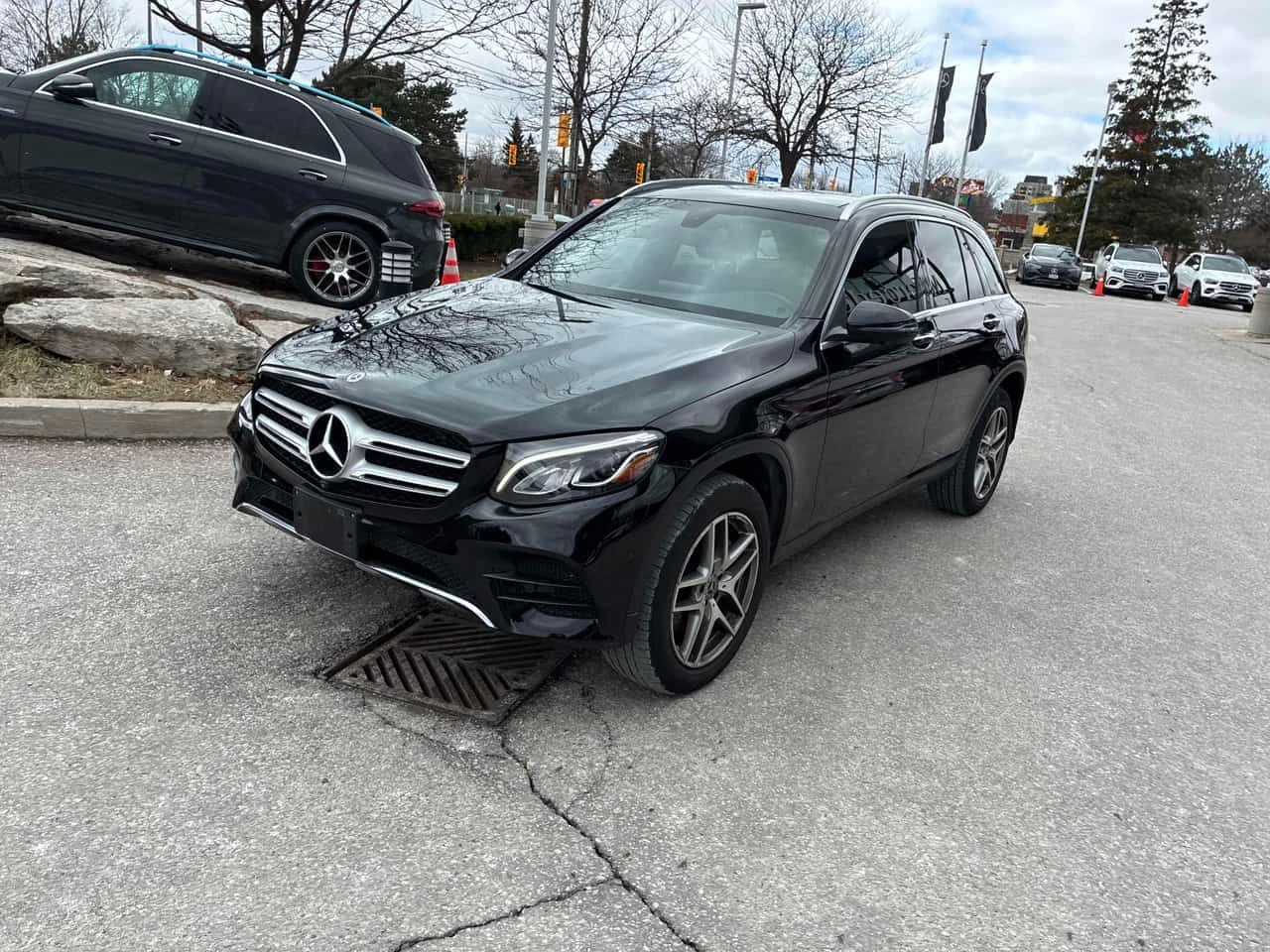 Mercedes-Benz GLC 300 * CARFAX * 360 * ПАНО * КЛИП НА МОТОРА