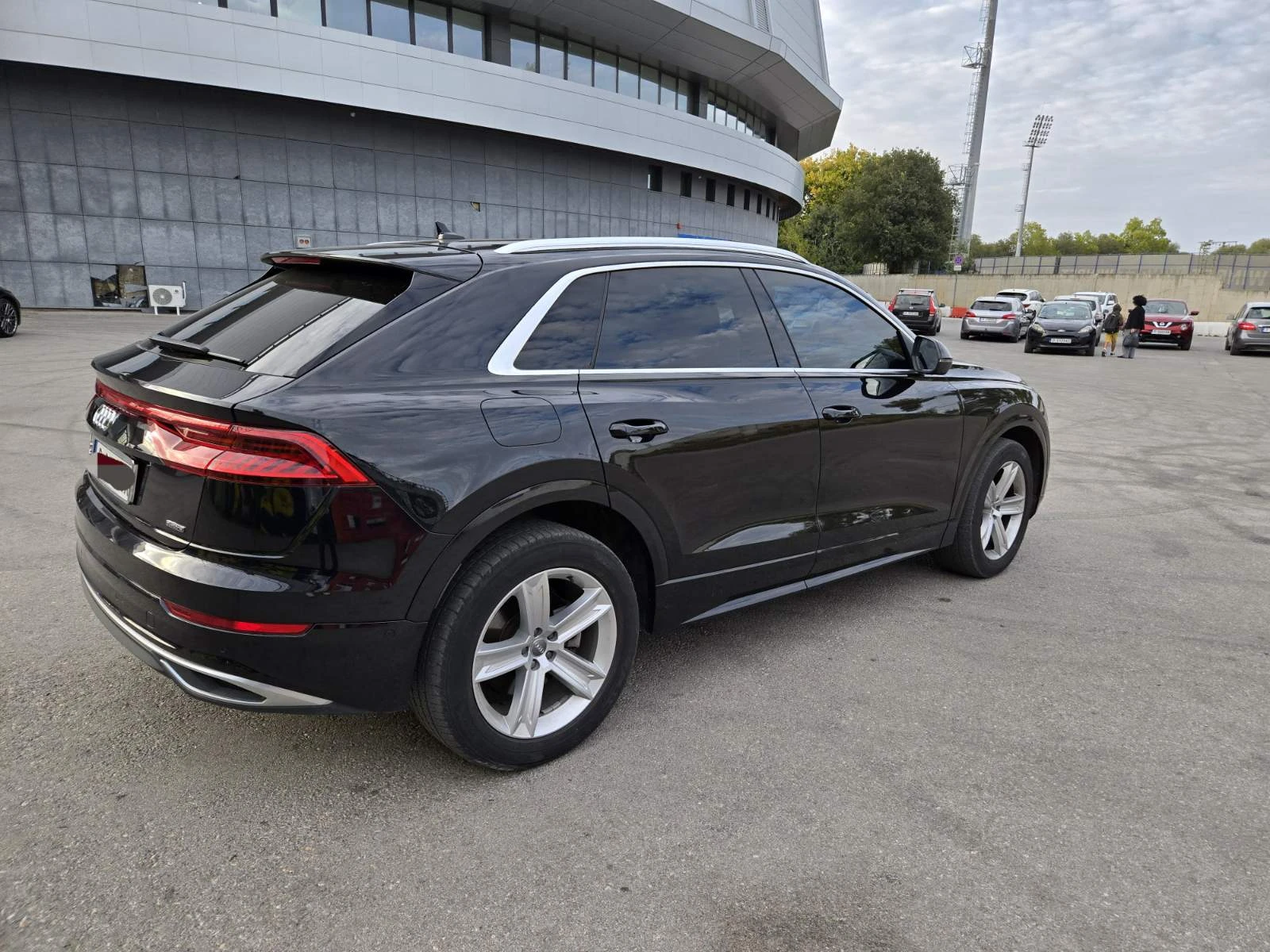 Audi Q8 Premium + , снимка 3 - Автомобили и джипове - 54428101